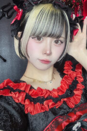 《悪魔課長》<br>もな
