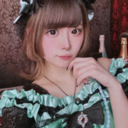 《悪魔課長》<br>もな